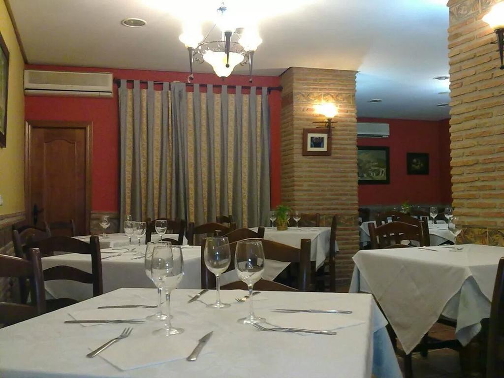 Hotel Meson El Numero Uno Antequera Buitenkant foto