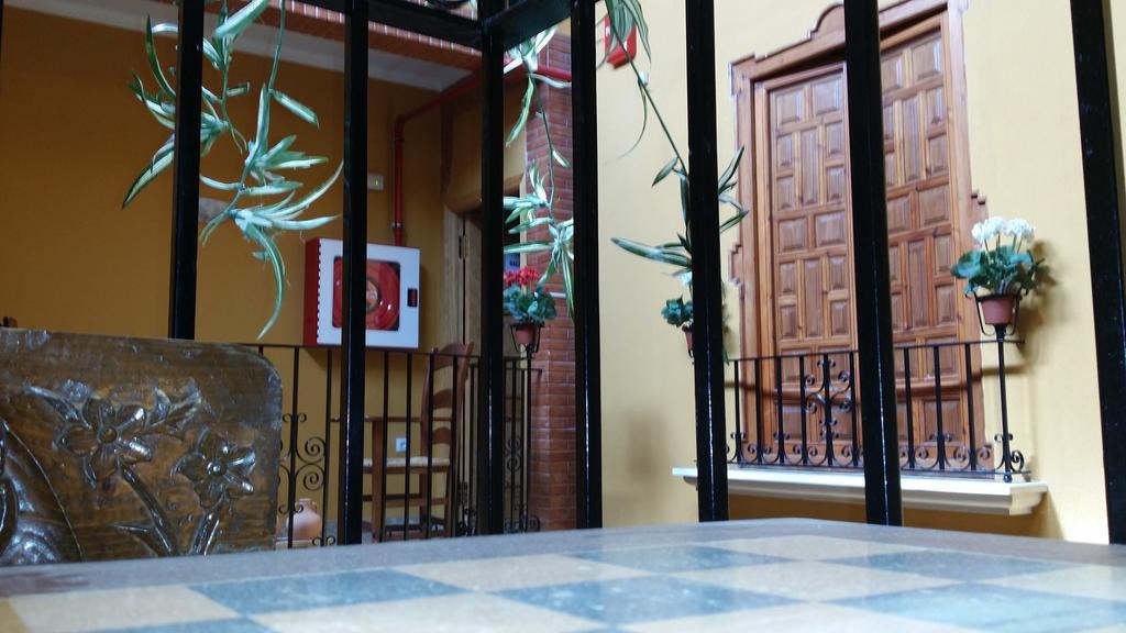 Hotel Meson El Numero Uno Antequera Buitenkant foto